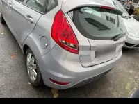 Gebraucht Ford Fiesta 2014 Silber Kleinwagen