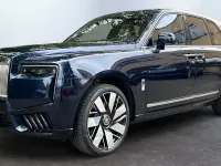 Neu Rolls Royce Cullinan 571 PS (419 kW) 2026 Blau SUV