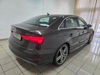 Gebraucht Audi A3 Ambiente 150 PS (110 kW) 2014 Andere Limousine