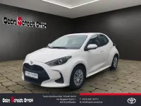 Gebraucht Toyota Yaris Basis 72 PS (52 kW) 2022 Super white 2 Kleinwagen