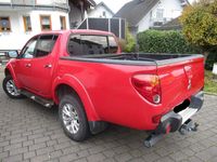 Gebraucht Mitsubishi L200 Plus 178 PS (130 kW) 2015 Rot Pickup