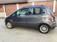 Gebraucht Lancia Musa Gold 95 PS (69 kW) 2012 Grau Van / Kleinbus