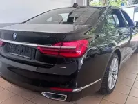 Gebraucht BMW 730 Performance 265 PS (194 kW) 2019 Saphirschwarz Limousine