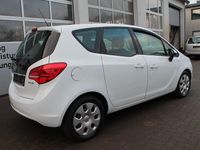 Gebraucht Opel Meriva Edition 95 PS (69 kW) 2011 Weiß Van / Kleinbus