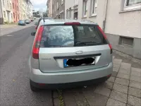 Gebraucht Ford Fiesta 60 PS (44 kW) 2003 Silber Kleinwagen