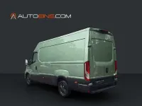 Second-hand Iveco Daily 156 CP (114 kW) 2025 Verde Monovolum
