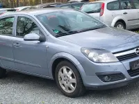 Gebraucht Opel Astra Edition 140 PS (102 kW) 2006 Silber Limousine