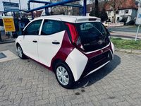 Gebraucht Toyota Aygo 72 PS (52 kW) 2020 Weiß Kleinwagen