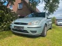 Usado Ford Focus 101 CV (74 kW) 2004 Plateado Familiar