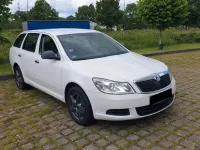 Gebraucht Skoda Octavia 105 PS (77 kW) 2011 Weiß Kombi