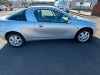 Second-hand Opel Tigra 90 CP (66 kW) 2000 Argintiu Coupe