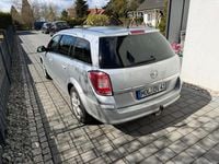 Gebraucht Opel Astra 105 PS (77 kW) 2010 Silber Kombi