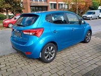 Gebraucht Hyundai ix20 Passion 125 PS (91 kW) 2016 Blau Kleinwagen