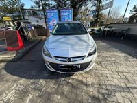 Gebraucht Opel Astra 116 PS (85 kW) 2012 Silber Limousine