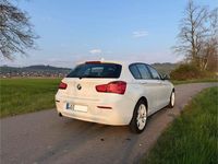 Gebraucht BMW 116 109 PS (80 kW) 2016 Weiß Kleinwagen