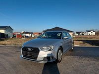Gebraucht Audi A3 120 PS (88 kW) 2019 Silber Limousine
