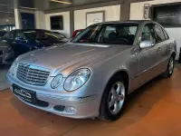 Gebraucht Mercedes E240 177 PS (130 kW) 2004 Silver metallic Limousine