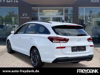 Gebraucht Hyundai i30 140 PS (102 kW) 2025 Atlas white Kombi