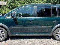 Gebraucht VW Touran Cross 150 PS (110 kW) 2014 Grün Van / Kleinbus