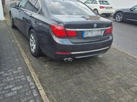 Gebraucht BMW 730L 258 PS (189 kW) 2013 Beige Limousine