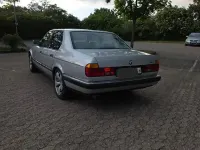 Gebraucht BMW 730 188 PS (138 kW) 1990 Silber Limousine