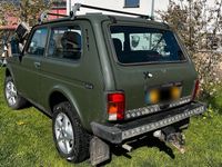 Second-hand Lada niva 82 CP (60 kW) 2003 Verde SUV