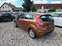 Gebraucht Ford Fiesta Celebration 80 PS (58 kW) 2016 Braun Kleinwagen