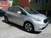 Gebraucht Kia Venga Spirit 125 PS (91 kW) 2015 Silber Kleinwagen