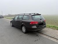 Gebraucht VW Passat 140 PS (102 kW) 2012 Braun Kombi