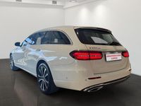 Gebraucht Mercedes E300 194 PS (142 kW) 2022 Polarweiss  unilack Kombi