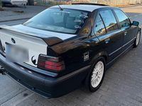 Gebraucht BMW 316 102 PS (75 kW) 1994 Schwarz Limousine