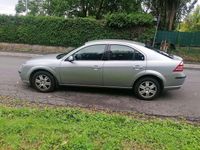 Gebraucht Ford Mondeo Ghia 131 PS (96 kW) 2005 Cosmicsilber metallic Limousine