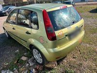 Gebraucht Ford Fiesta 69 PS (50 kW) 2005 Grün Kleinwagen