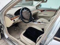 Gebraucht Mercedes E320 221 PS (162 kW) 2004 Silber Kombi