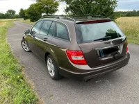 Gebraucht Mercedes C200 136 PS (100 kW) 2013 Braun Limousine