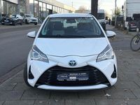 Gebraucht Toyota Yaris Hybrid Comfort 75 PS (55 kW) 2019 Weiß Kleinwagen
