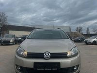 Gebraucht VW Golf VI Match 86 PS (63 kW) 2013 Silber Kleinwagen