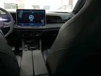 Gebraucht VW Passat R-line 193 PS (141 kW) 2025 Grenadillschwarz metallic Kombi