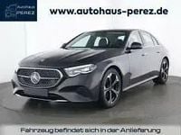 Usado Mercedes E200 Advanced Plus 204 HP (150 kW) 2024 Cinzento Sedan