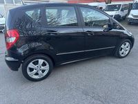 Gebraucht Mercedes A160 95 PS (69 kW) 2012 Schwarz Limousine