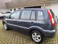 Gebraucht Ford Fusion Trend 80 PS (58 kW) 2012 Grau Limousine