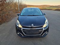 Gebraucht Peugeot 208 Active 82 PS (60 kW) 2016 Schwarz Kleinwagen