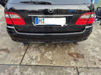 Gebraucht Mercedes E320 224 PS (164 kW) 2007 Schwarz Kombi