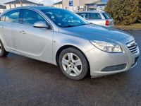 Gebraucht Opel Insignia Edition 140 PS (102 kW) 2012 Silber Limousine
