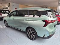 Neu DFSK Forthing 4 177 PS (130 kW) 2025 Jadegrün Van / Kleinbus