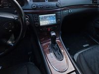 Gebraucht Mercedes 220 150 PS (110 kW) 2002 Silber Limousine