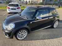 Usata Mini Cooper D 111 CV (81 kW) 2011 Nero Utilitaria