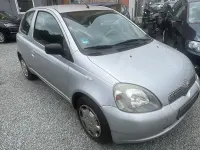 Gebraucht Toyota Yaris Sol 68 PS (50 kW) 2001 Silber Limousine