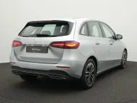 Gebraucht Mercedes B180 116 PS (85 kW) 2025 Silber Kleinwagen