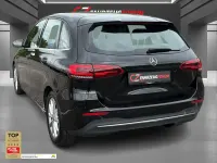 Gebraucht Mercedes B180 136 PS (100 kW) 2019 Schwarz Kleinwagen